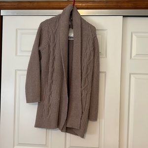 Barefoot dreams Taupe sweater